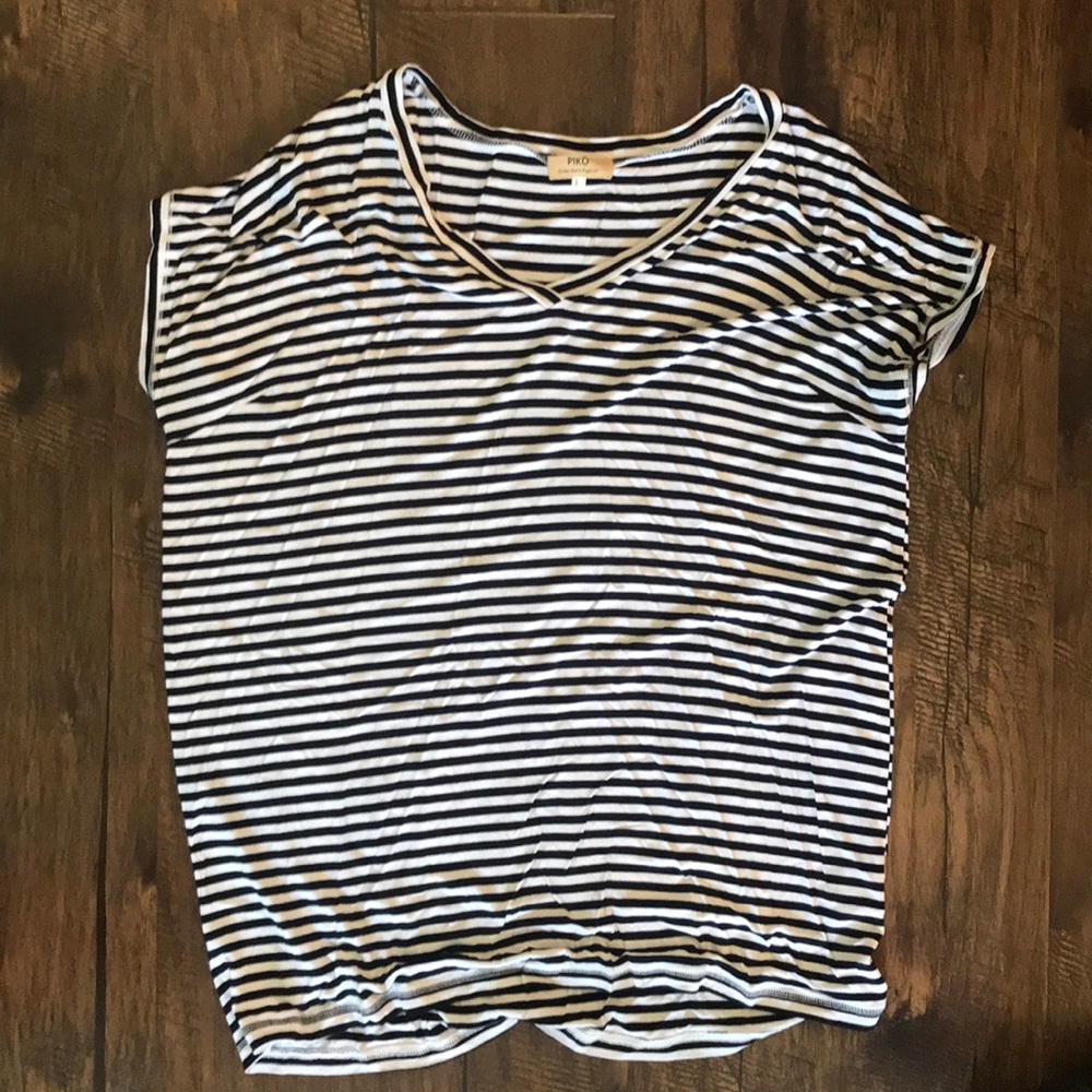 V neck t shirt